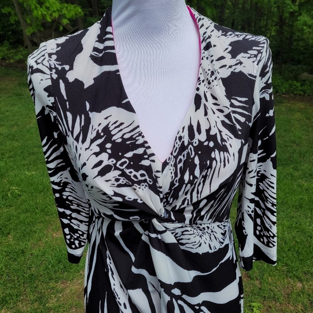 Donna Ricco Abstract Black & White Floral Gathered Bodice Dress size 8 - Picture 5 of 10